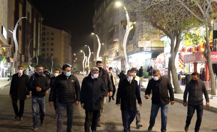 Van Büyükşehir Belediyesi, Hastane Caddesi’ndeki çalışmalarını tamamladı