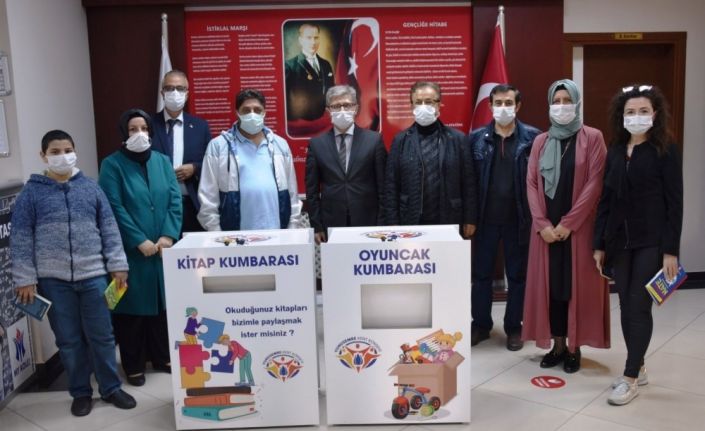 Yunusemre’de kitap ve oyuncak kampanyası