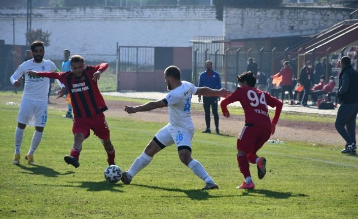 2. Lig: Turgutluspor: 2 - Pazarspor:1