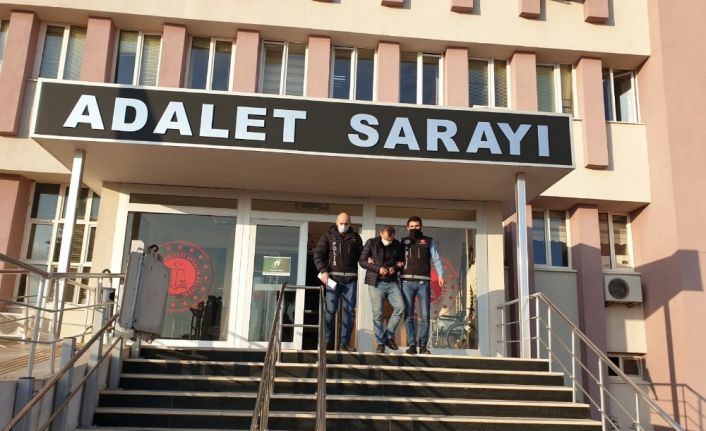 Ayvalık polisi uyuşturucu satıcılarına geçit vermiyor