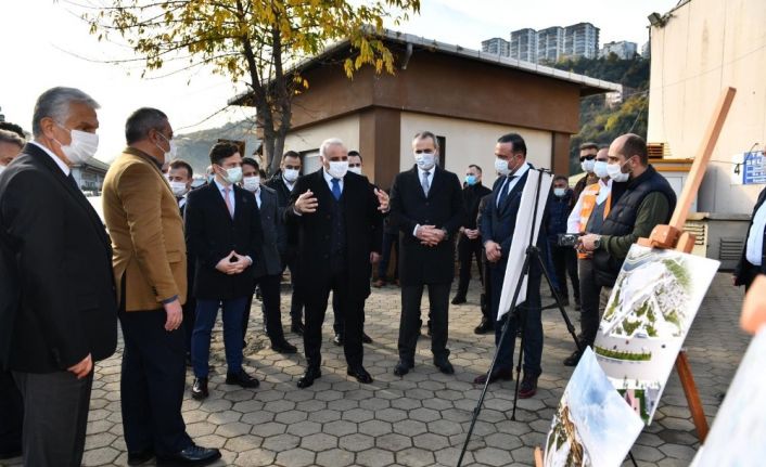 Başkan Zorluoğlu yeni otogar alanında incelemelerde bulundu