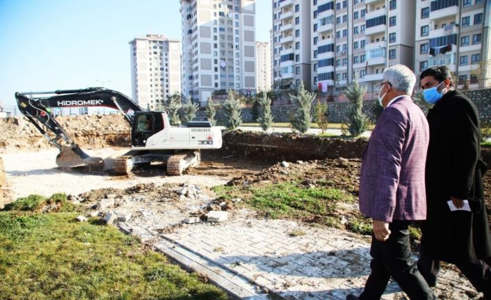 Battalgazi semt kütüphanesi için ilk kazma vuruldu