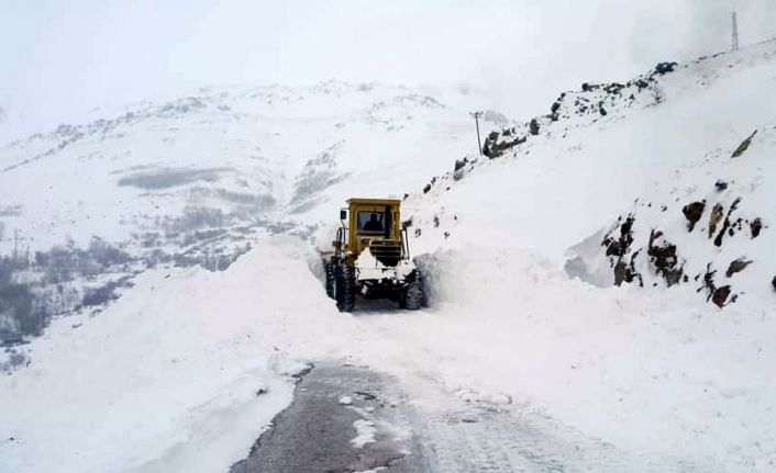 Bayburt’ta kapalı köy yolu bulunmuyor