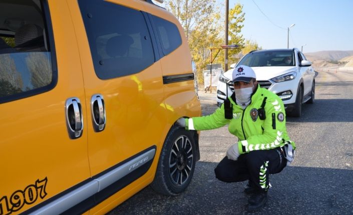 Darende’de kış lastiği denetimine ağırlık