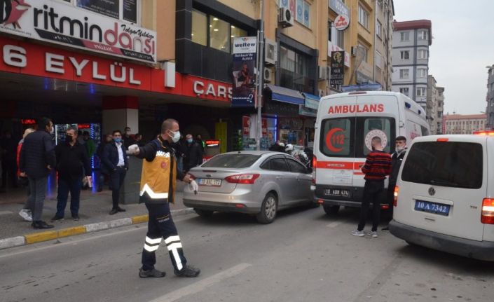 İki arkadaş arasında çıkan kavga kanlı bitti: 1 yaralı