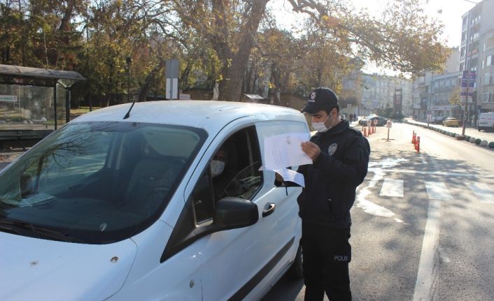 Kırklareli’nde sokağa çıkma yasağına uymayan 4 kişiye ceza yazıldı