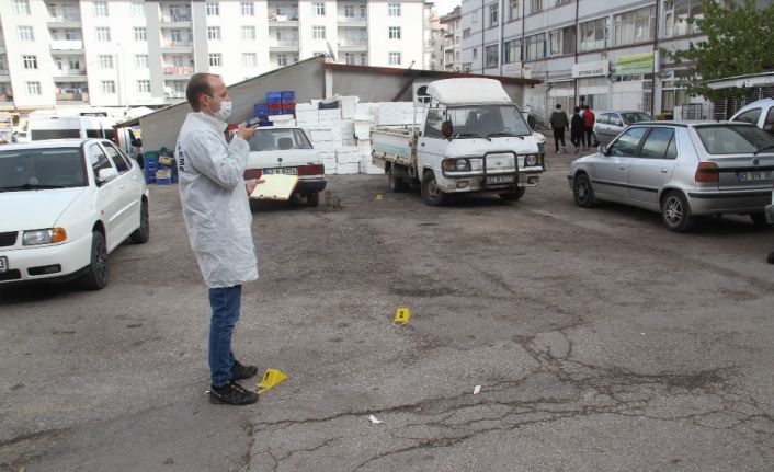 Pazar yerinde silahlı saldırıya uğrayan şahıs yaralandı