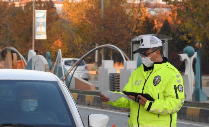 Trafik kurallarına uymayan 580 sürücüye ceza kesildi