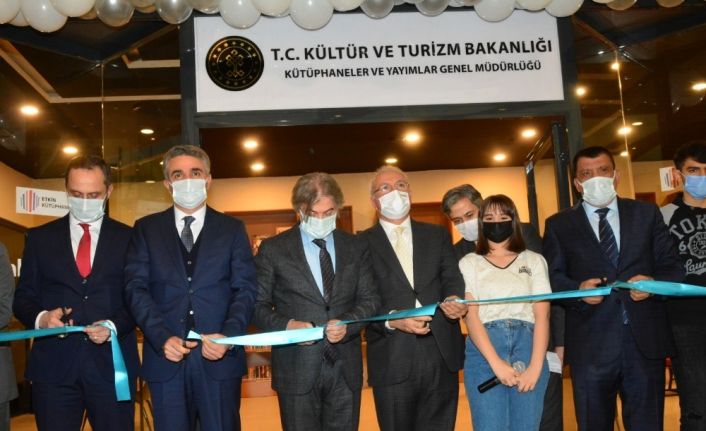 Türkiye’nin 5’inci AVM Kütüphanesi Malatya’da açıldı