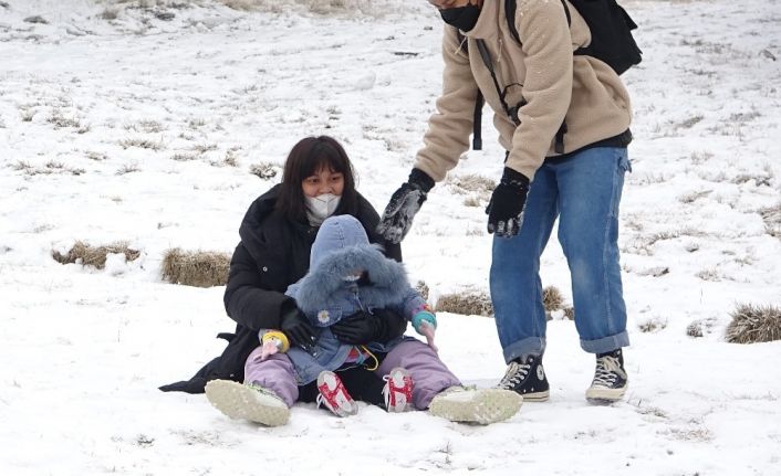 Uludağ’a gelen turistler hayran kaldı