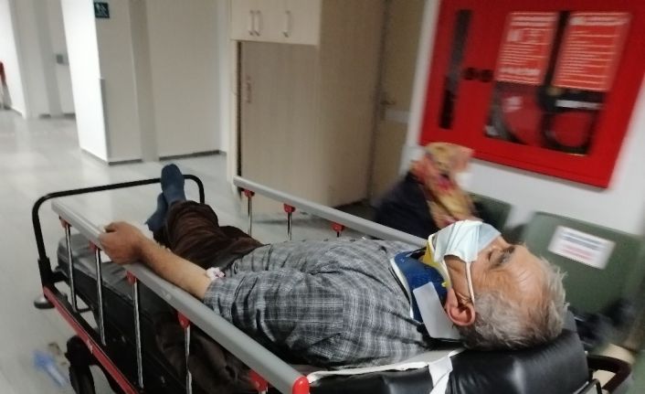 Aksaray’da kamyonet şarampole devrildi: 1 yaralı