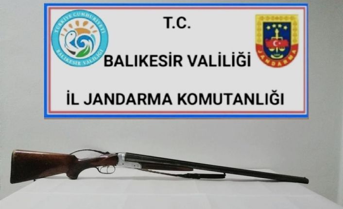 Balıkesir’de jandarma 14 aranan şahsı yakaladı