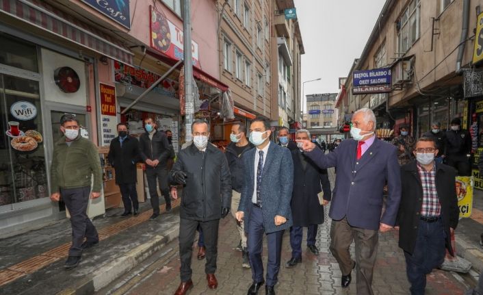 Başkan Vekili Aslan, esnafın sorunlarını yerinde dinliyor