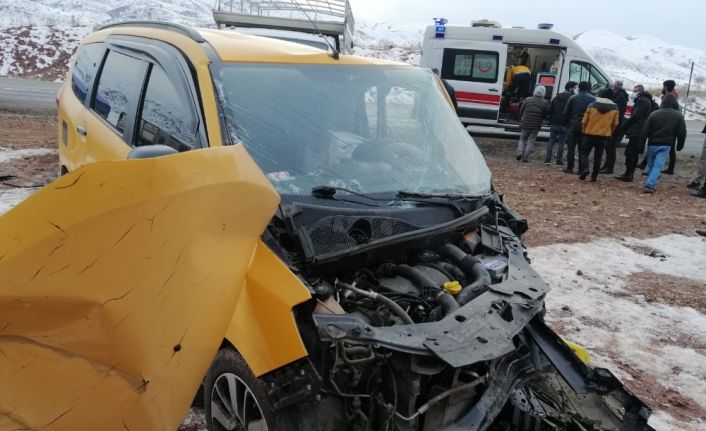 Bingöl’de trafik kazası: 1 ölü, 2 yaralı