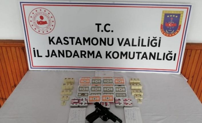 Kastamonu’da kumar oynayan 14 kişi suçüstü yakalandı