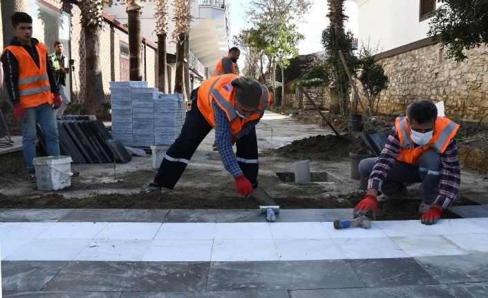 Kuşadası çarşıları yeni sezona yenilenen yüzüyle girecek