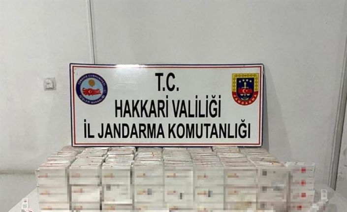 Şemdinli’de araç içinde kaçak tıbbi ilaç ele geçirildi