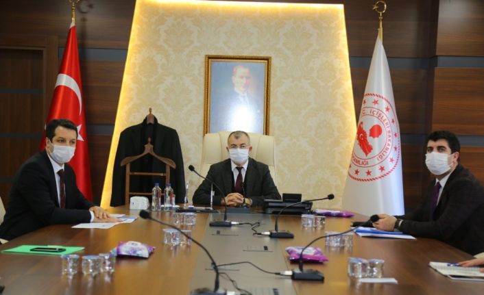 Artvin’de Korona virüs tedbirleri görüşüldü
