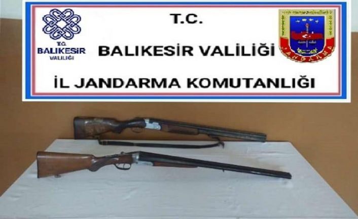 Balıkesir’de jandarma 10 aranan şahsı yakaladı