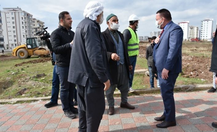 Başkan Beyoğlu, yapımına başlanan Millet Bahçesinde incelemelerde bulundu