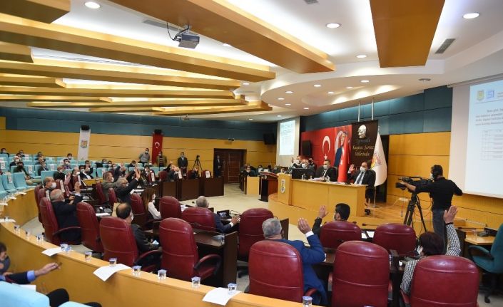 Bozdoğan’dan yatırımcılara çağrı: “Gerekirse önlerine halı bile sererim”