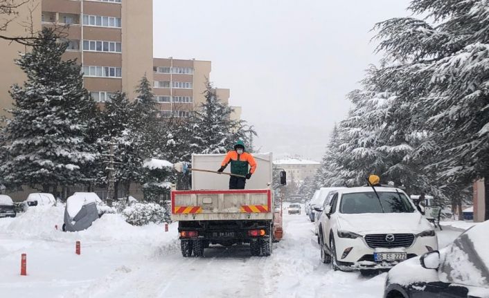 Çankaya’da aralıksız karla mücadele