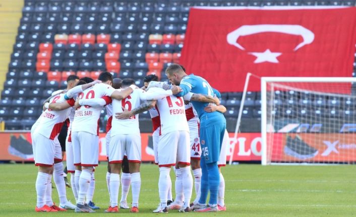 FT Antalyaspor, yenilmezlik serisini 10 maça çıkardı