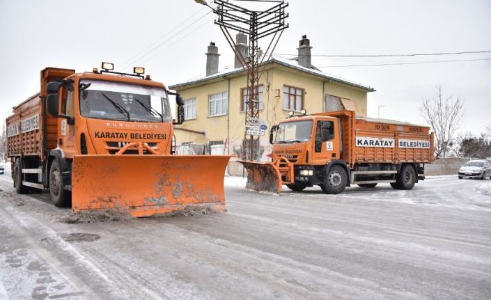 Karatay Belediyesi 7/24 kar mesaisinde