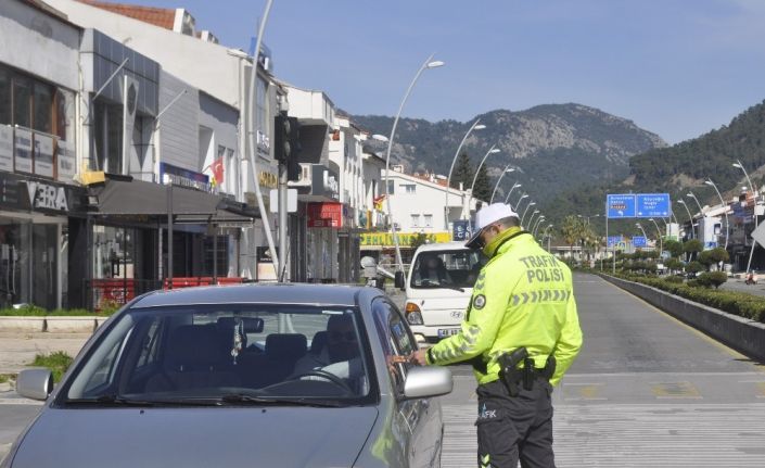 Marmaris mahalle mahalle, sokak sokak denetleniyor