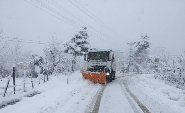 Terme’de yoğun kar mesaisi