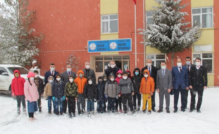 Tosya’da heyecanla beklenen yüz yüze eğitim başladı