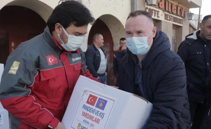 Türk hayırseverlerden Kosova’ya gıda ve kömür yardımı