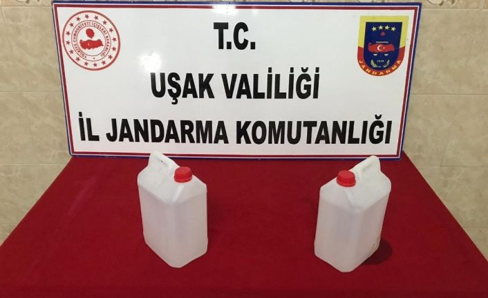 Uşak’ta sahte alkolde kullanılan 10 litre etil alkol ele geçirdi