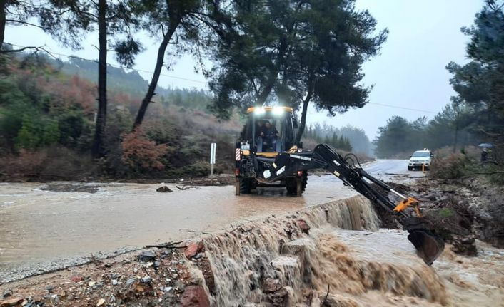 Yunusemre’de yağış seferberliği