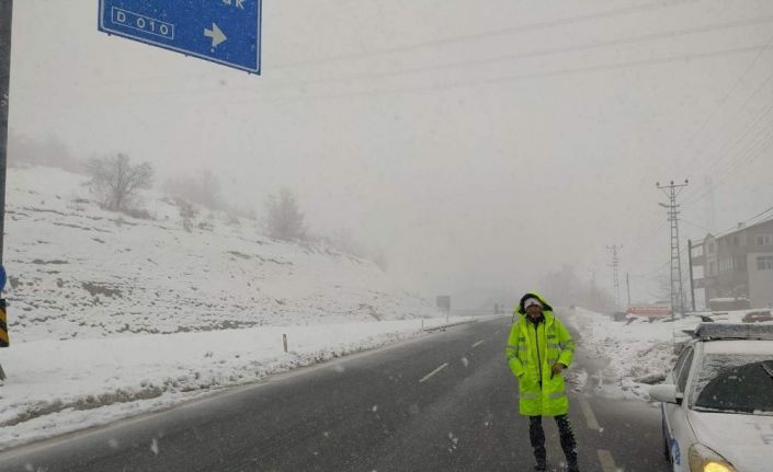 Zonguldak-İstanbul yolu tırlara kapatıldı