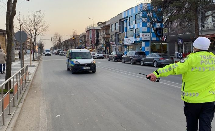 1 Saatlik uygulamada 13 bin lira ceza