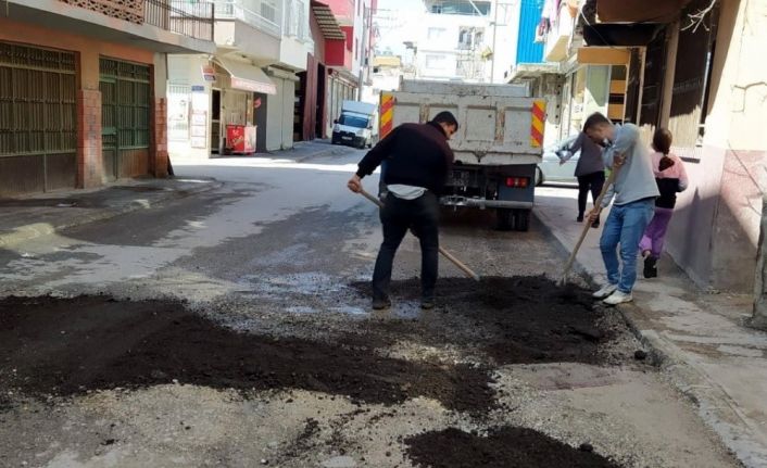 Akdeniz’de yol çalışmaları aralıksız sürüyor