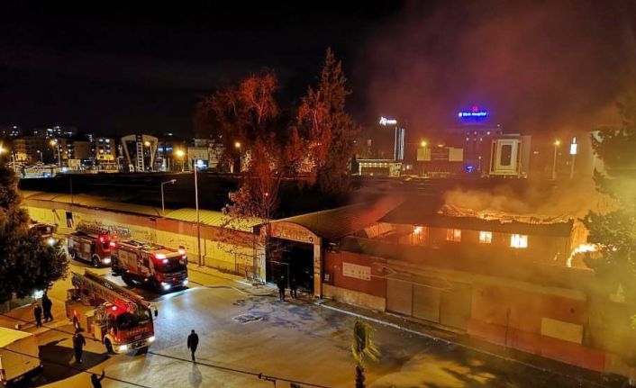 Antalya Festival Çarşısı’nda bir haftada ikinci yangın