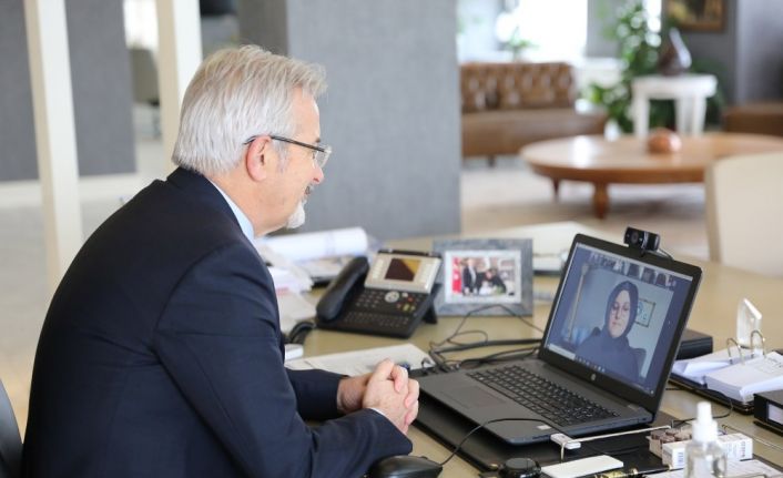 Başkan Erdem çocuklara belediye hizmetlerini anlattı