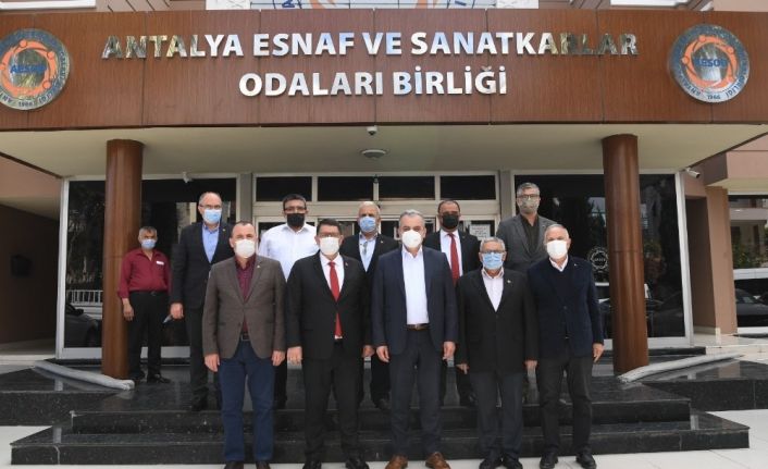 Başkan Esen, ‘Konyaaltı Esnafım’ projesini esnafa anlattı