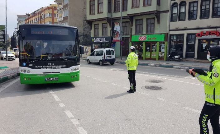 Bursa’daki toplu taşımalara korona virüs denetimi