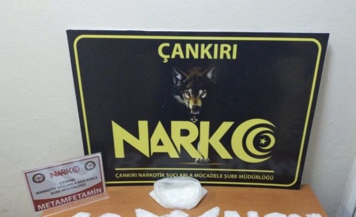 Çankırı’da uyuşturucu operasyonu, 1 kilogram metamfetamin ele geçirildi