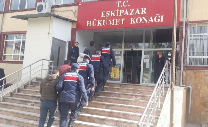 Demiryolu rayı hırsızlığına 4 tutuklama