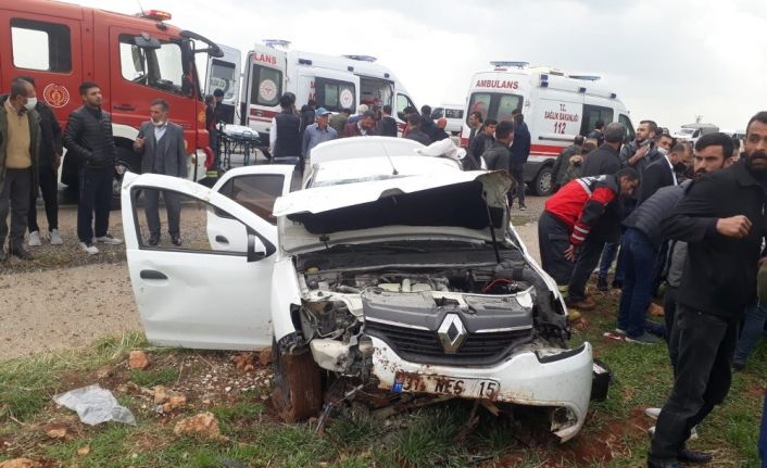 Diyarbakır’da otomobil takla attı: 1 ölü, 1’i çocuk 3 yaralı