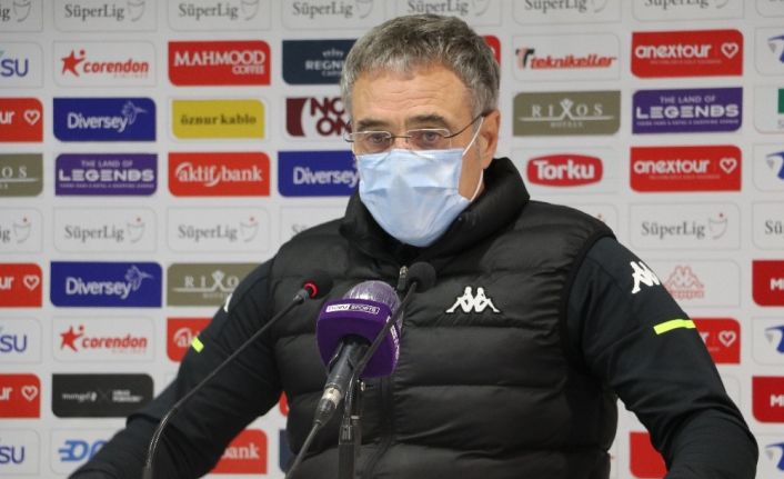 Ersun Yanal: "Ofansif gücümüzü kullanmakta cömert olmalıyız"