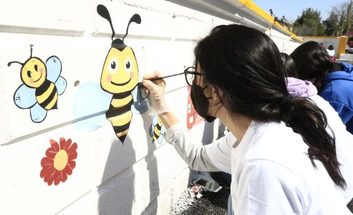 Geleceğe Değer projesi ile çocukların mutluluğuna ortak oldular