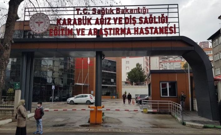 Hastalardan ücret alarak protez yapan doktor hakkında işlem başlatıldı