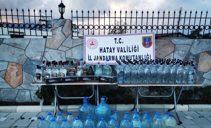 Hatay’da kaçak içki ve sigara ele geçirildi