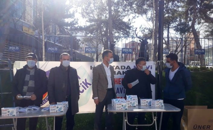 "Haydi Bilecik Mavi Renk İçin Mavi Maske Takalım"