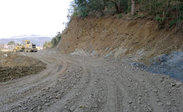 Heyelan yaşanan yolda çalışmalar tamamlandı